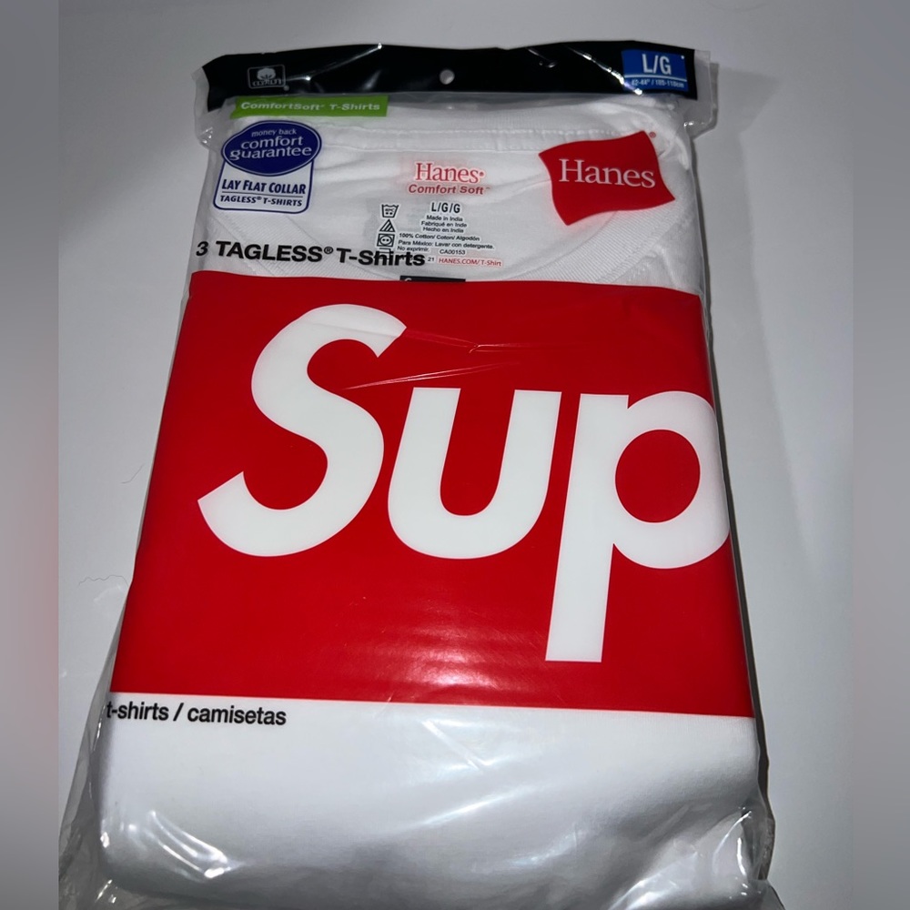 Supreme x Hanes tees